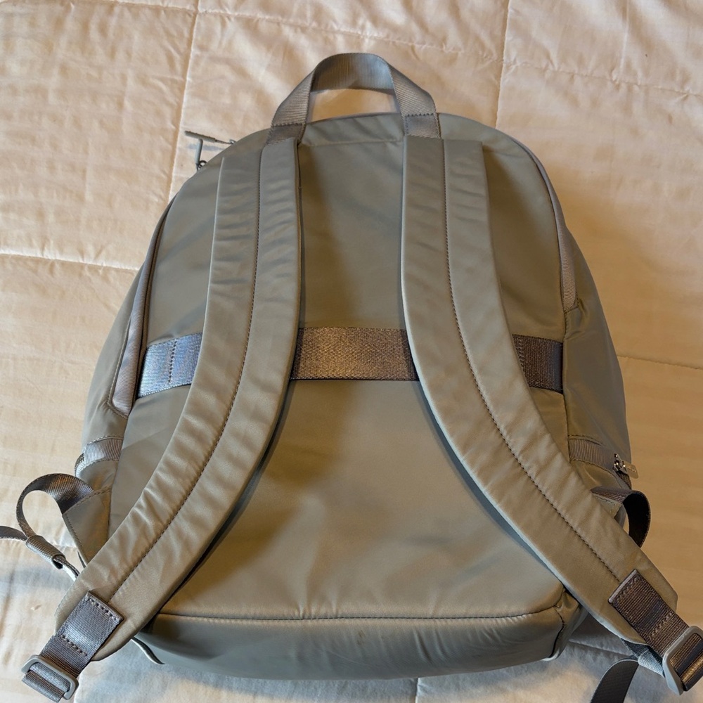lululemon Backpack - Picture 4 of 11